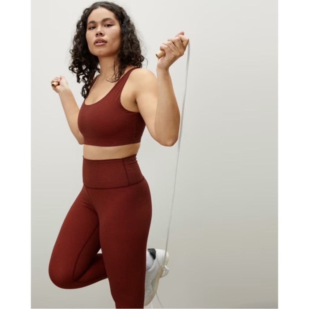 NWT Everlane The Perform Ankle Stretch Legging in Maroon Grid Size Medium